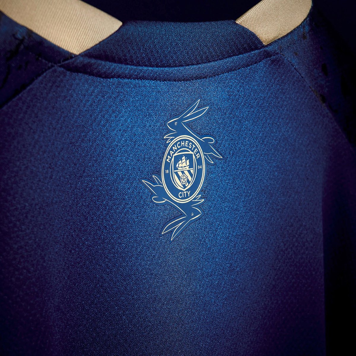 Max Maillots on Twitter "Le maillot de Man City pour célébrer le nouvel an chinois et est