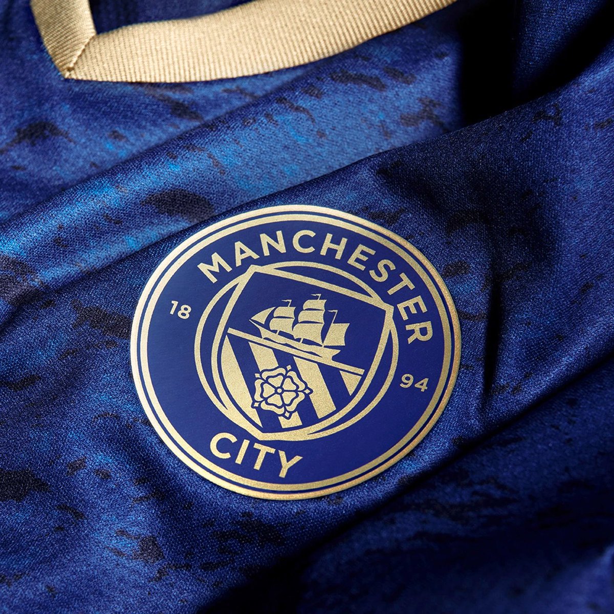 Max Maillots on Twitter "Le maillot de Man City pour célébrer le nouvel an chinois et est