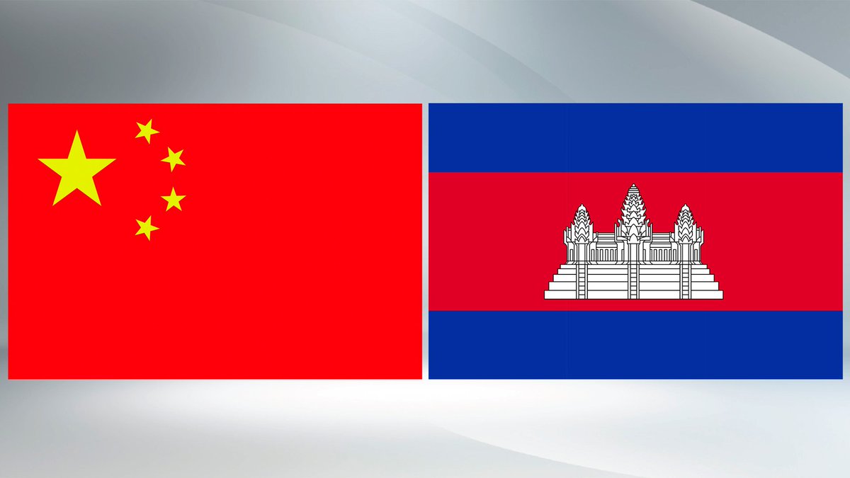 CGTNOfficial's tweet photo. Chinese President #XiJinping met with Prime Minister of the Kingdom of Cambodia Hun Sen at the Diaoyutai State Guesthouse in Beijing, capital of China, on Friday. https://t.co/NQ0GkTCndC https://t.co/2lj4Bs3Yh1