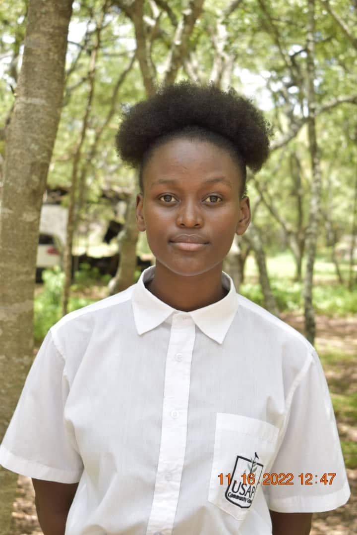 AmakhosikaziFM's tweet photo. HARVARD UNIVERSITY in United States of America, has accepted a female computer-science student from Bulawayo, for undergraduate studies at its prestigious facilities, following her remarkable results in last year’s A Level Exams. #ZwakalaMama #GirlsinSTEM  https://t.co/JIzuF8tKnd https://t.co/AAWGbYRxDp
