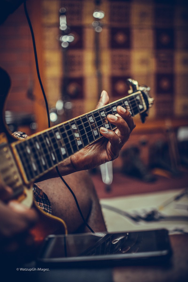 SamWatzUpGh's tweet photo. Live Studio Recording With @JazzAccraMusic @jazzaccra  🎶👌🏾📸 … @watzupghimagez @StudioXtra_Gh #StudioXtraGh https://t.co/wCyUrYjvpk