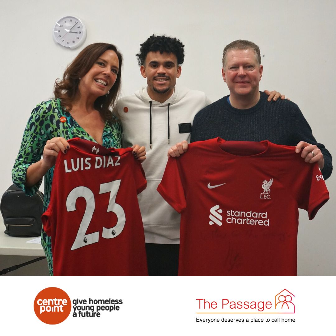 We're delighted to welcome <a href="/LuisFDiaz19/">Luis Fernando Díaz</a> as our new Ambassador📣

Growing up in a small Colombian town where opportunities for a better life were scarce, Luis wants to give back, using his platform to shine a light on homelessness and poverty in the UK.

🔗 passage.org.uk/luis-diaz-beco…