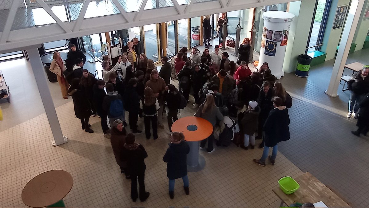 IES López-Neyra tweet media