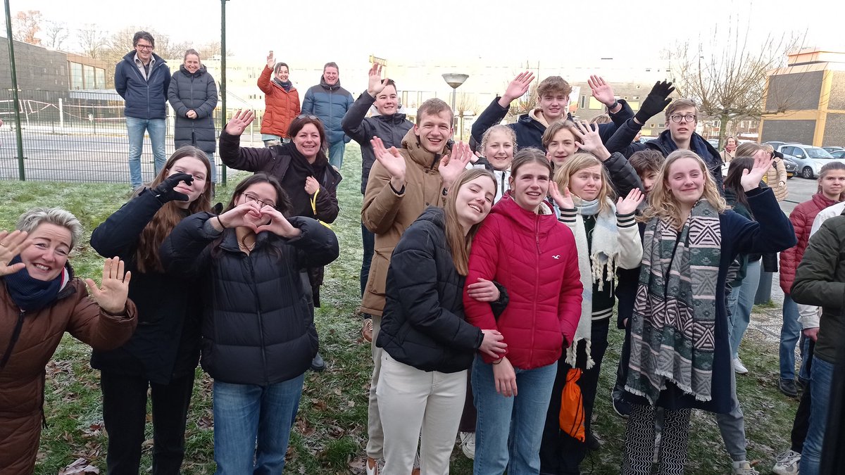 IES López-Neyra tweet media