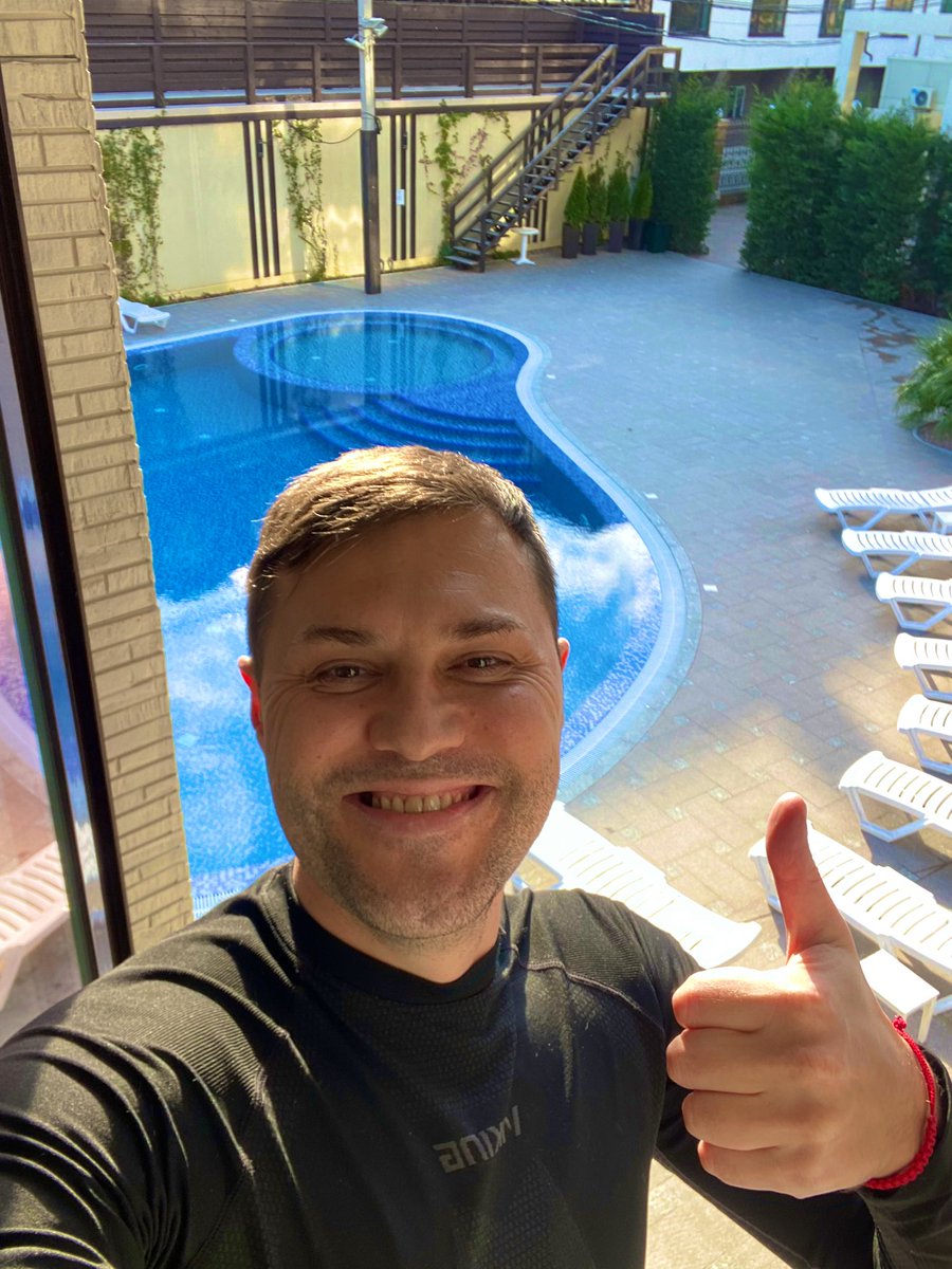 goodsemenov's tweet photo. Неудачные люди - это те, кто избегают ставить новые цели, избегают новых трудностей, так как избегают ошибок.
#Motivation #FridayFeeling #love #poolday #mindcontrol #lifestyle #life #BestLyrics #BeYourself https://t.co/yRoAfLD8T5