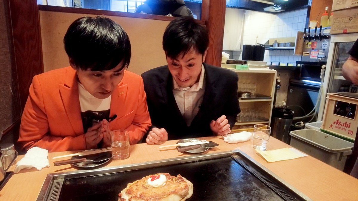 kanParaCh's tweet photo. 大阪お好み焼きの王道といえば #豚玉 でしょう~~
名店「#象屋」の豚玉がすごいんです！
もしかしたら…”豚玉の最高峰”かもしれません✨
そして”豚肉が映える"んです✨
これは食べなくちゃ💓

🎞動画はこちら：https://t.co/18o99N4Apq

#大阪グルメ #お好み焼き #松竹芸能 #関西パラダイス https://t.co/N6rHj95x7g
