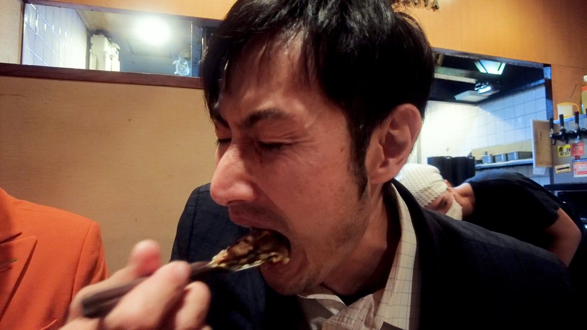 kanParaCh's tweet photo. 大阪お好み焼きの王道といえば #豚玉 でしょう~~
名店「#象屋」の豚玉がすごいんです！
もしかしたら…”豚玉の最高峰”かもしれません✨
そして”豚肉が映える"んです✨
これは食べなくちゃ💓

🎞動画はこちら：https://t.co/18o99N4Apq

#大阪グルメ #お好み焼き #松竹芸能 #関西パラダイス https://t.co/N6rHj95x7g