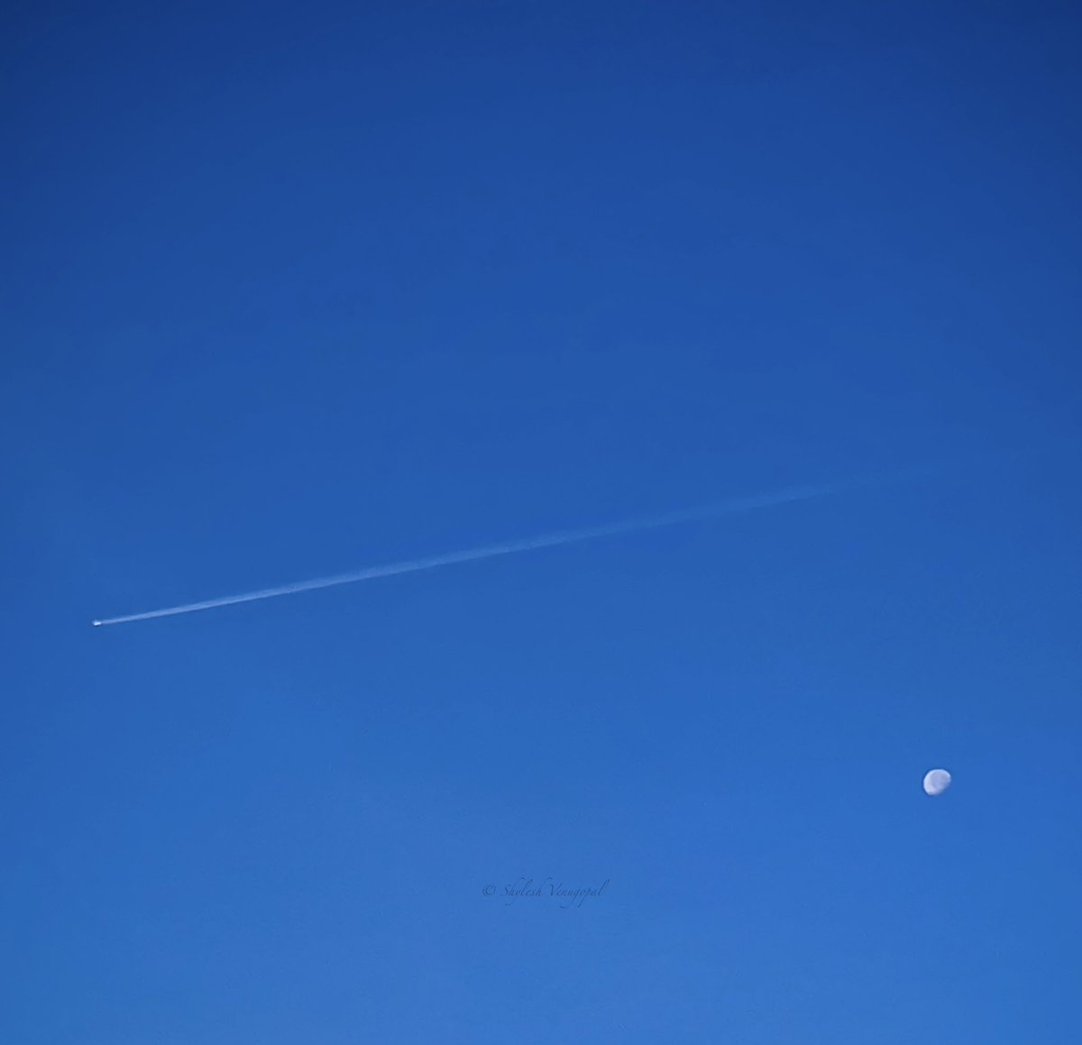 Syleshvenugopal's tweet photo. #photography #sky #blue #shyleshvenugopal https://t.co/PsNs7RC6a7