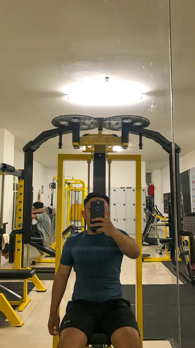 iwnherr's tweet photo. Tiwas latihan fisik
Kowe malah nyerang ati https://t.co/aUAxx8D8ig