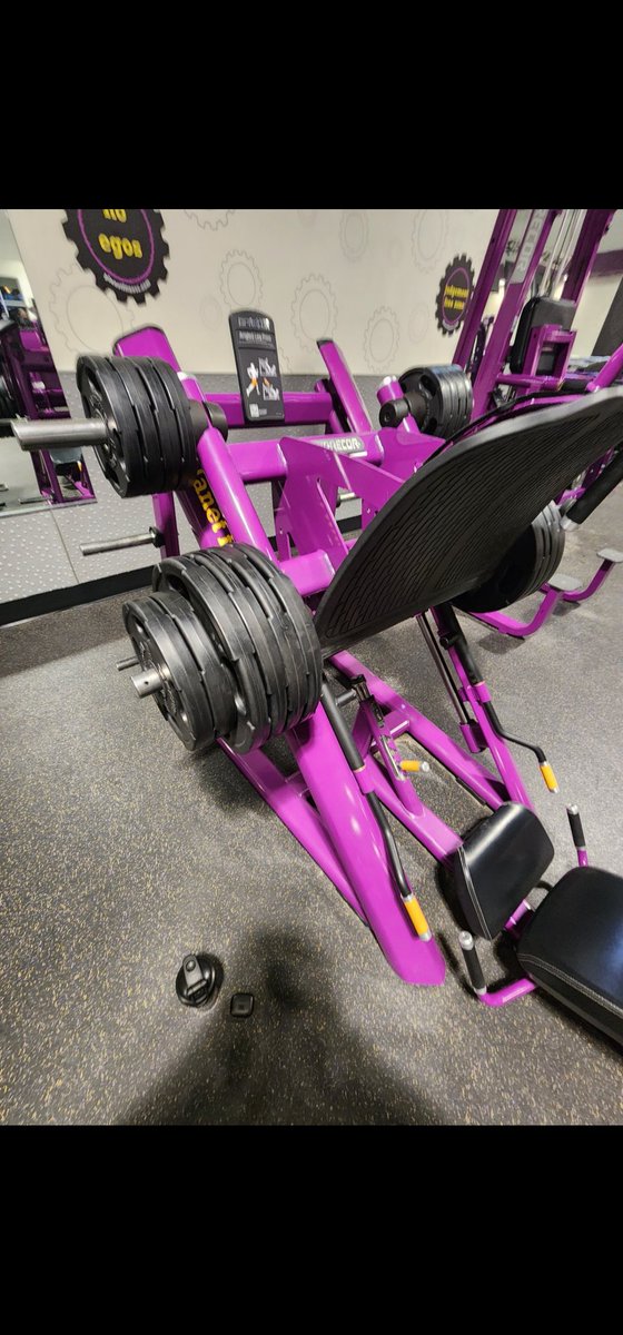 nyxual's tweet image. I know it's planet, but shit man, I wanna hit 700lbs so badly, 676lbs is my max by 1 rep x 5