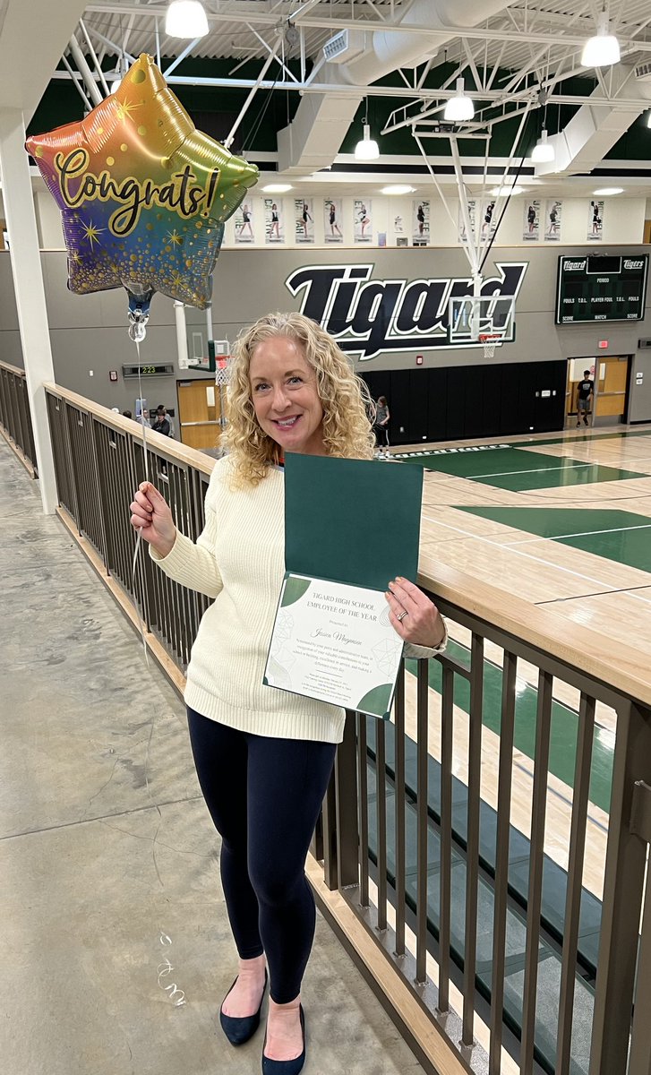 Congratulations to Tigard High Classified Employee of the Year, Jessica Magnusen 💚🖤<a href="/TigardOfficial/">TigardAthletics</a> #winningcolors #tigardtogether