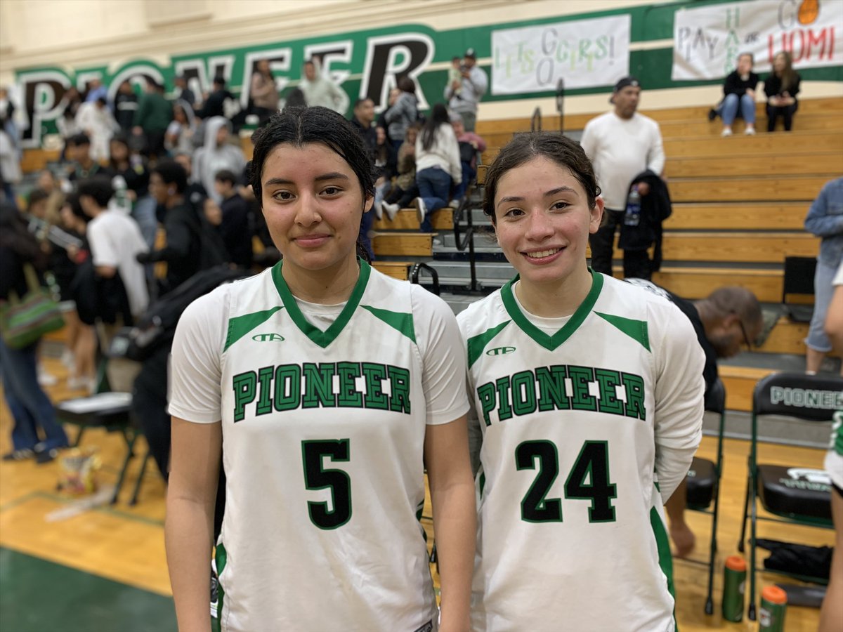 SGVWhitSports's tweet photo. Final: Pioneer 84 Arcadia 67
All you need to know:
Sarah Ramos (right) 34 points/8 rebounds: Maria Interiano (left) 28pts/14reb
@latsondheimer @PioneerGrlzBbal @CalHiSports @HaroldAbend https://t.co/7z1jSHiMQo
