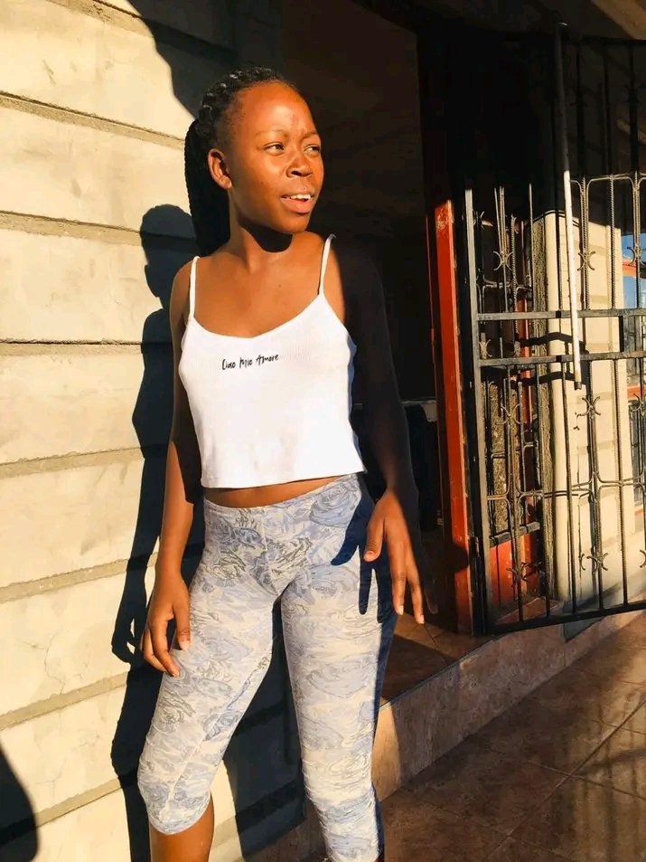 Indunu2's tweet photo. Sexy teen https://t.co/bLnQMFzbGZ