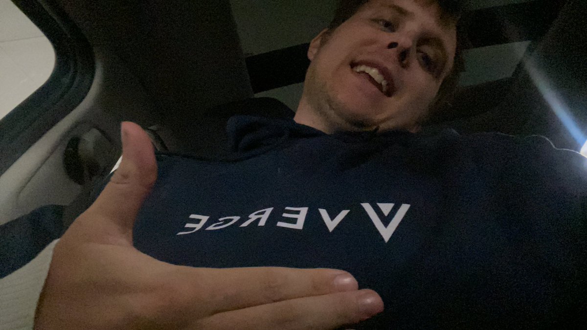 DomainsVvs's tweet photo. 52k miles(in less than a year, had 500 in July, a lot of it driven rockin #VergeMerch), that’s a full deck. $XVG #XVG #Verge the #altcoin wildcard that always comes around and pulls through eventually. Goodnight #VergeFam. https://t.co/xZSm8aUUzM
