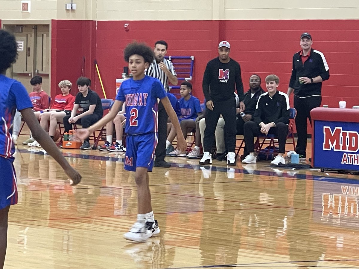 Charles Hitchens tweet media