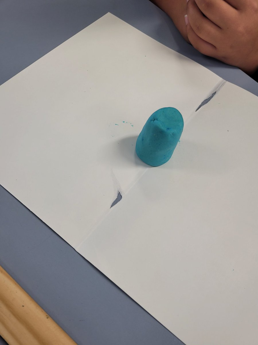 mazuohk's tweet photo. 6/5M making models of 3D shapes using playdough! Learning while having fun! @Sherwood_Grange #6/5M2023 https://t.co/QrH9ecr5xw