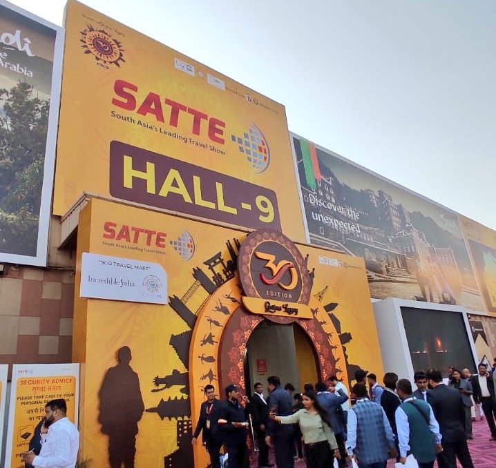 travelernamrata's tweet image. लंबे अरसे बाद, फिर  #SATTE की गलियों में लौटी हूं ..  बहुत उत्सुक देश भर से आये साथियों के साथ साथ.. पड़ोसी देशों से आये साथियों से भी मिलने के लिए 
#पर्यटन_पर_चर्चा #IncredibleIndia #SouthAsia #SATTE23 @SATTE_India @tourismgoi