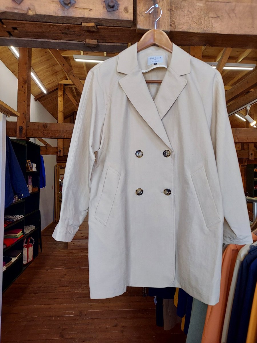 audreyselectsh1's tweet photo. 相変わらず寒い帯広ですが（今朝なんて-19℃）、春物が少しずつ入荷中♪トレンド感のある長め丈ジャケットは、小技が効いててオシャレ。薄手なので北海道ではなが～く着て頂けそうです♡おススメはショートパンツとの合わせ！早く暖かくなれ～～☆
#帯広 #帯広観光 #セレクトショップ https://t.co/AYqhkHIvAQ