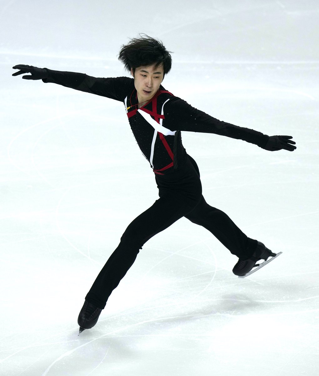 CGTNSportsScene's tweet photo. ⛸️#ISU Four Continents Championships 2023

🇨🇳In his 1st competition since #Beijing2022 #WinterOlympics, China's #JinBoyang scored 85.32 points to rank 4th after the Men's Short Program

#4ContsFigure #FigureSkating #四大陸選手権 #金博洋 #ボーヤン @nokissonlycry @dailytianzong https://t.co/A9Y9ZWh7uA