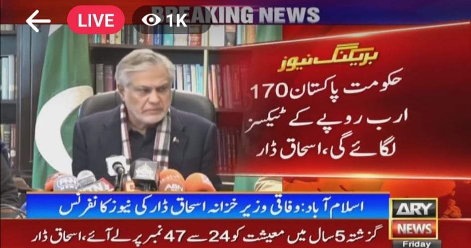 buttarslan066's tweet photo. یہ اڑی اڑی سی رنگت یہ کھلے کھلے سے گیسو
تیری صبح کہہ رہی ہے تیری رات کا فسانہ 😆😜 https://t.co/0f7mb5gNZG
