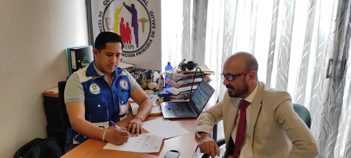 CNTAPSECUADOR's tweet photo. @CNTAPSECUADOR &amp; @ganlatam Firman importante Convenio para el #Fortalecimiento y #Perfeccionamiento Profesional de #TAPS 

"1er Congreso Internacional de #APS- FCI para #Taps"
@UcsgVinculacion @fgu_online @Salud_Ec @MinTrabajoEc https://t.co/SOgohVQQFT
