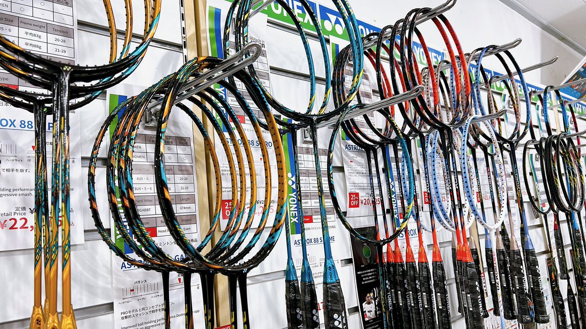 OkiBadminton's tweet photo. ラケットいっぱい✨
あー気持ちいい💕最高💕
4回目再入荷✨#Astrox77pro
【新規ご購入特典】
25%off ガット無料💕 即張り対応
#シャトルハウス #沖縄 #那覇 https://t.co/87Q9Qx9J7F