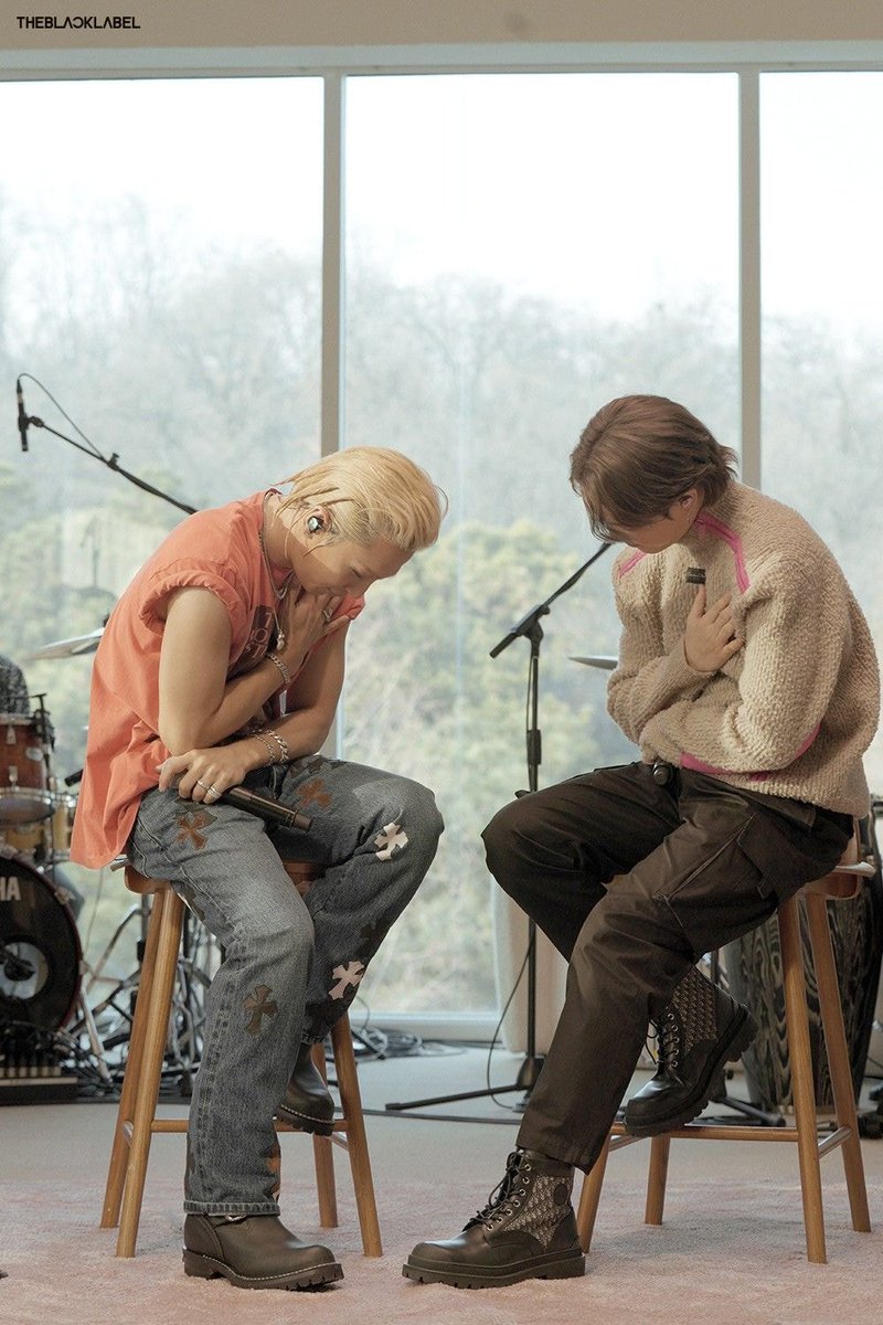 JMLOVEMODE's tweet photo. [비하인드] [📸] TAEYANG 'VIBE (feat. #JIMIN of BTS)' LIVE CLIP BEHIND PHOTOS 

🔗https://t.co/LaBKbSWWfg https://t.co/gBnfxlBDK2