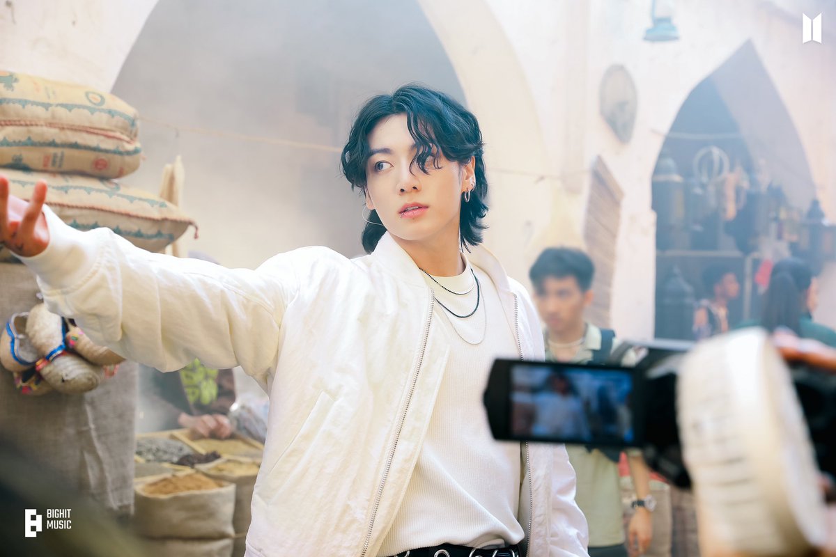 7btsupdates's tweet photo. Jungkook - Dreamers Qatar World Cup Behind (1)

 https://t.co/YM0KaRfTOO https://t.co/SMp7DleHxf