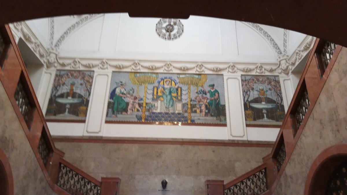 Enjoyed a visit at <a href="/LMU_Muenchen/">Universität München</a> including a guided tour through some of the <a href="/botmuc/">Botanischer Garten München-Nymphenburg</a> greenhouses which harbor amazing plants. Inspiring discussions about plant genomics and evolution. Many thanks to <a href="/siadjeu2012/">Christian Siadjeu</a> and the Kadereit group for hosting me.