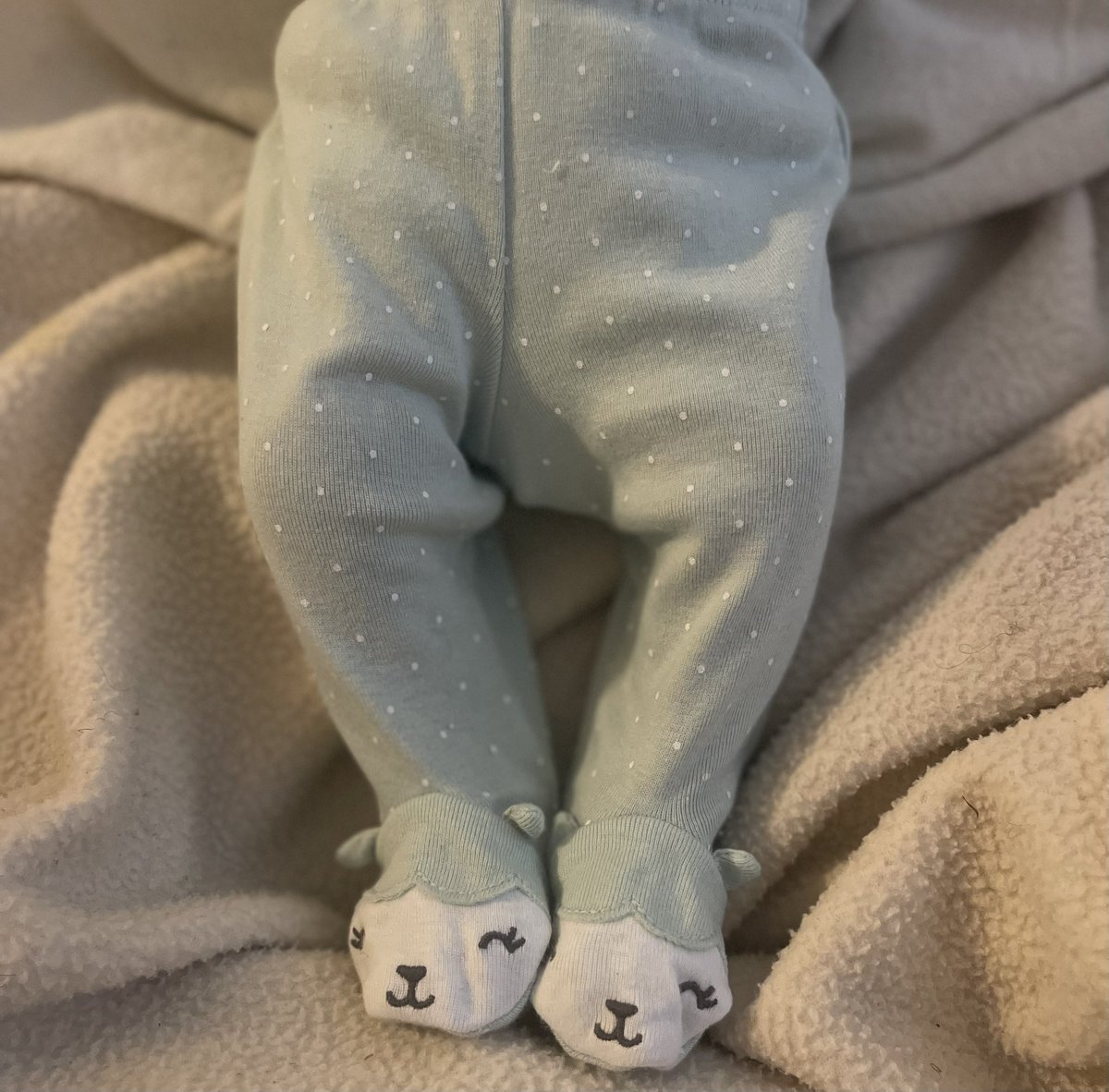 MidasMera's tweet photo. i LOVE being a girl mommy 🦋👩🏾‍🍼🫶🏾🐑 https://t.co/F288vYlJZG