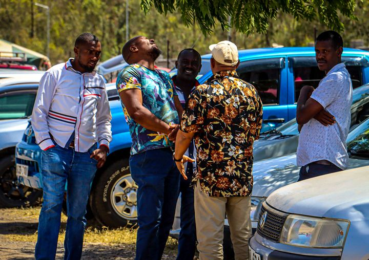 KabaKenya's tweet photo. The joy of getting a new car is unmatched.
#KenyaAutoBazaarAssociation #NewCarJoy #SatisfiedCustomers
#HappyDrivers #QualityCars #AutoExpert #ResponsibleCarBuying
#TrustedDealer #DriveHappy #CarGoalsAchieved #carbazaar #carsforsale #autosales #nairobicars #spaceyamagari https://t.co/ZNjc05YgmQ