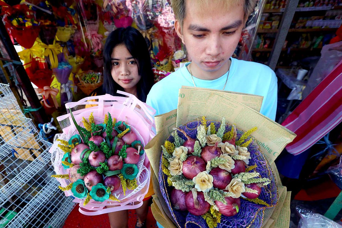 Philippine News Agency on Twitter "'ONIONS FOR YOU'. These bouquets