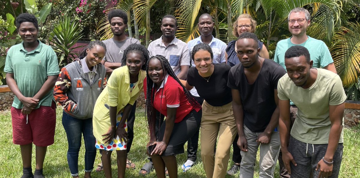 Remember @malengo? We help students from low-income countries complete a Bachelor's degree in a high-income country; currently Uganda -> Germany. We just closed our applications, and we have over ONE THOUSAND applicants! Here's what we've been up to, and how you can support: 1/n