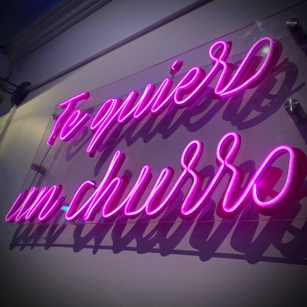 CarrlosPerez's tweet photo. #mexicomagico #mexico 🇲🇽 #tequierounchurro @pauzag https://t.co/eaF2dRK565 https://t.co/sk6mmHKLVb