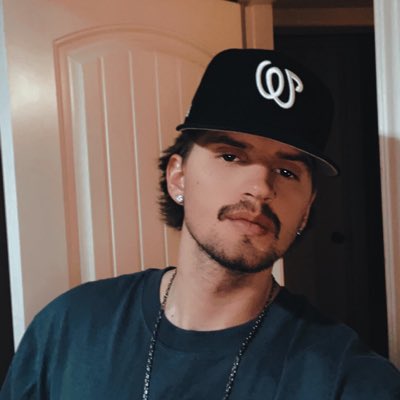 connorjones013's tweet photo. #NewProfilePic https://t.co/lrvrg5yPHn