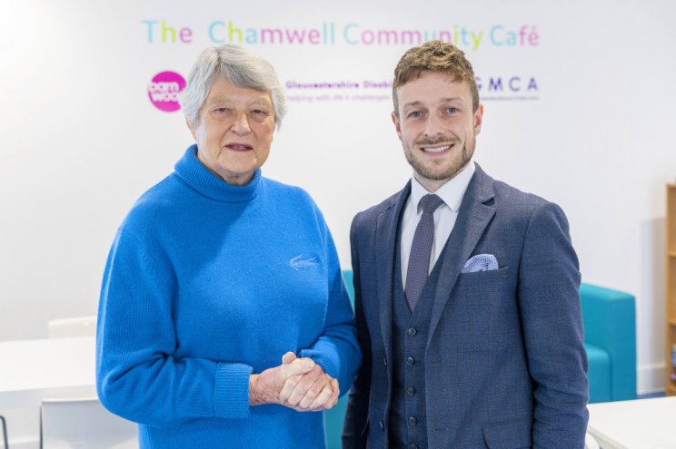 Punchline-Gloucester.com tweet media