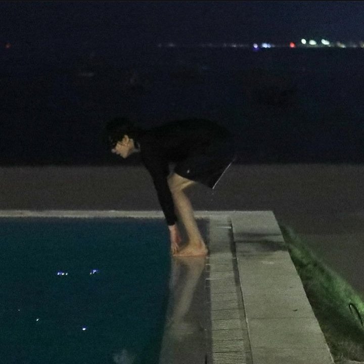 army2022__'s tweet photo. The most beautiful swimmer in the world, Jungkookie 
#JUNGKOOK
#btsjungkook https://t.co/JUqcyyRewj