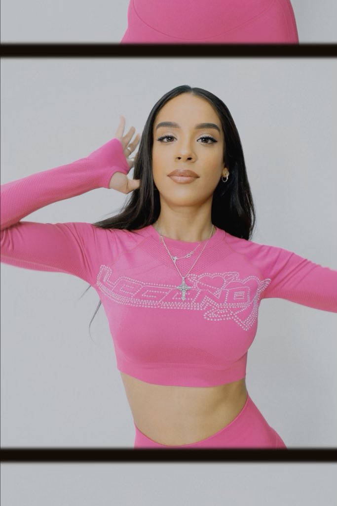 lgndnewyork's tweet image. The #HiddenHand has been revealed. 🪐🪬💕 Shop the collection in our bio ✨