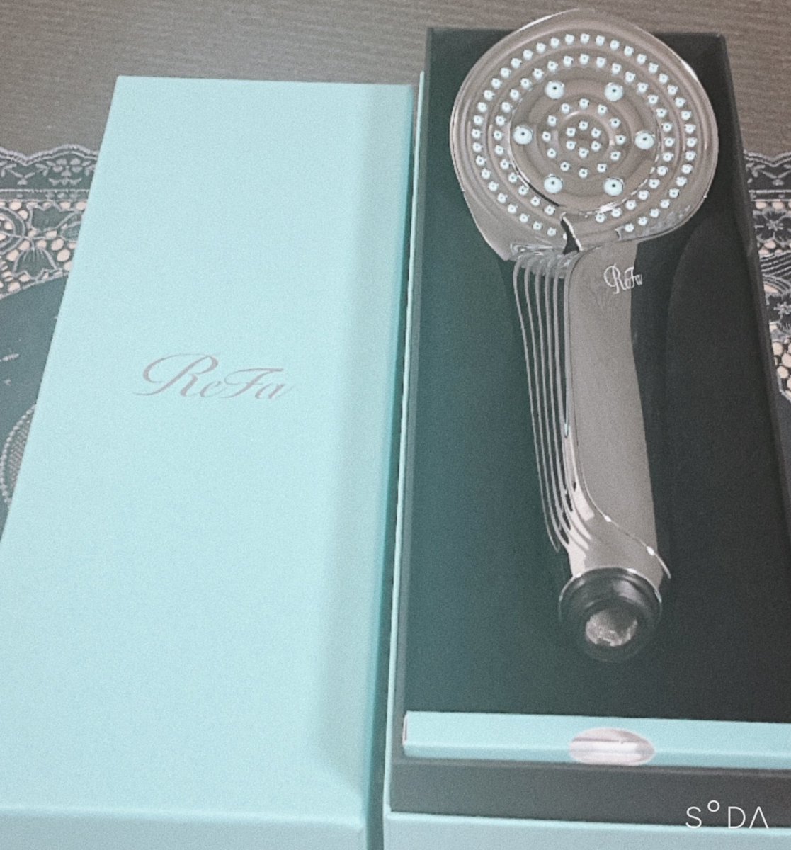 miru_room26's tweet photo. 届いた〜✨✨
Refaのシャワーヘッド
今日から使うの楽しみ〜😊✨

#ReFa 
#FINEBUBBLES
#ファインバブル
#ナノバブル
#シャワーヘッド https://t.co/FEjxopH11C
