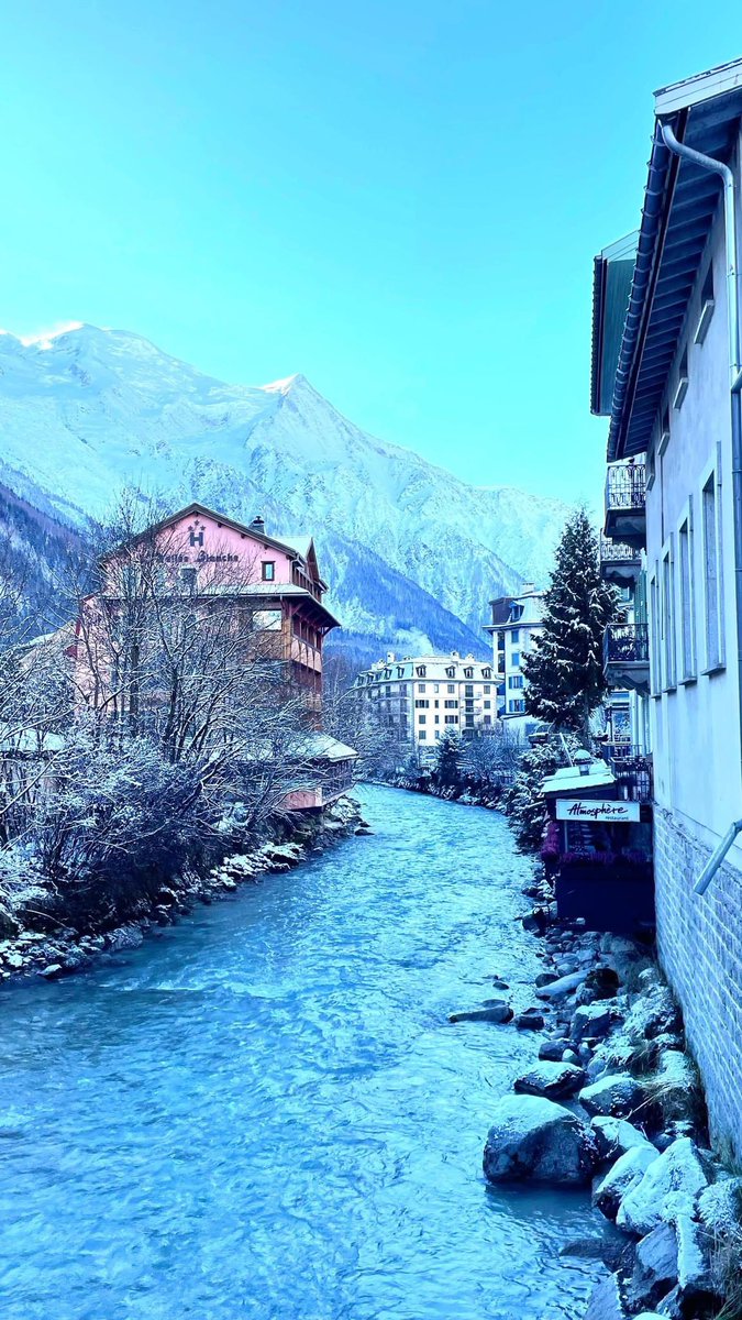 GUILLOUXOlivier's tweet photo. 3 jours de déconnexion et de cohésion d’équipe mémorables sur Chamonix ! ❄️❄️❄️
#EliteGP #Best #Team #Ever ! 😊👍🏆 https://t.co/s6WR23pxKi