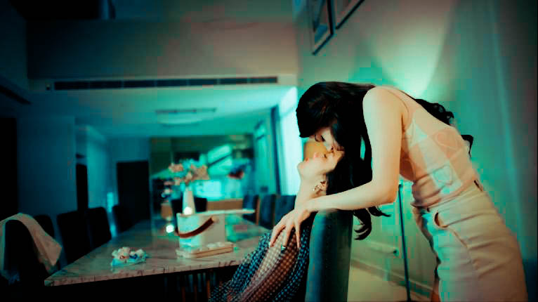 HotAttraction10's tweet photo. sammon: nose bleeding  and mon taking care of her wife.

#ฟรีนเบค  #ทฤษฎีสีชมพู #GAPyuri #gaptheseriesep #MONSAM https://t.co/lnPerXztEM