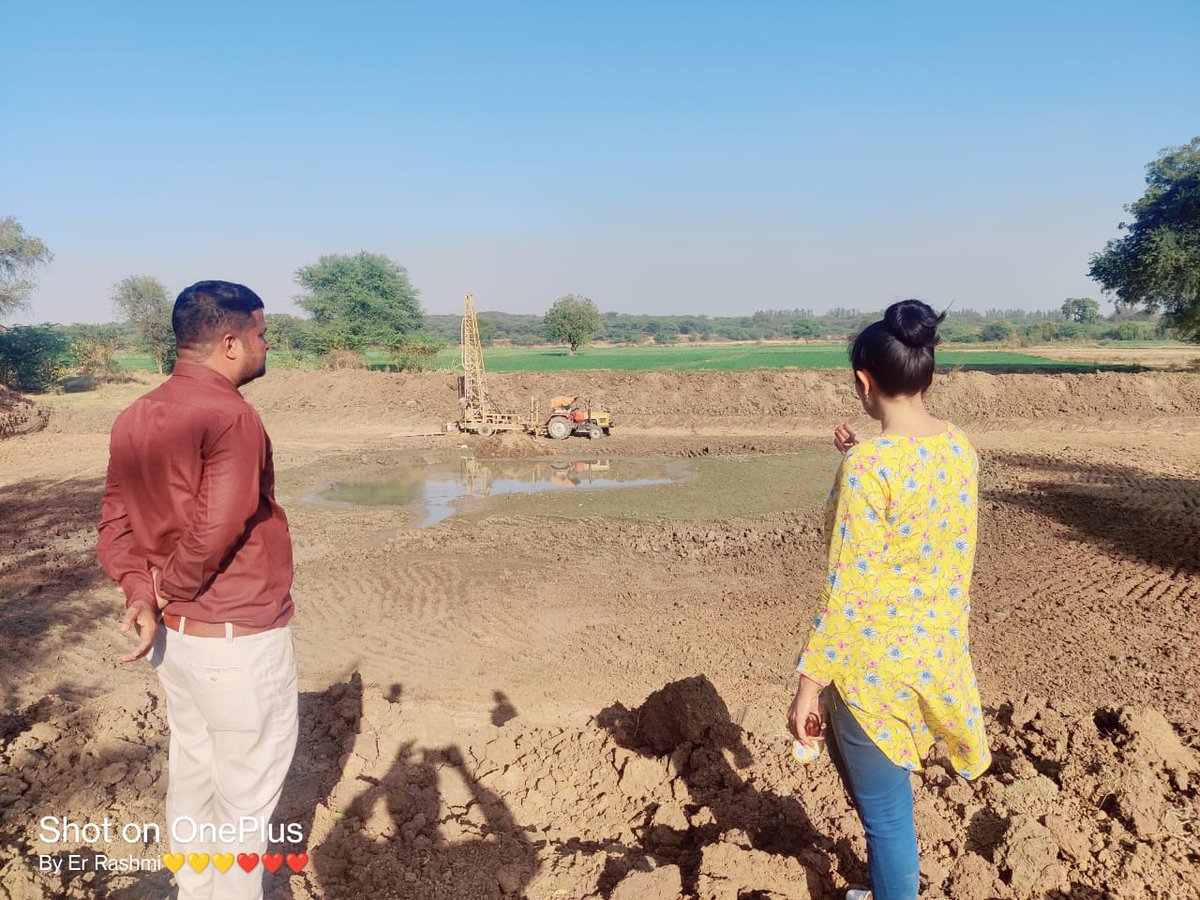 AhmedabadDwdu's tweet photo. pond Bund work is Ongoing Of WDC 2.0 Projects Of Ahmedabad District #WATERSHED #Department #GSWMA https://t.co/3NnFvg77wR