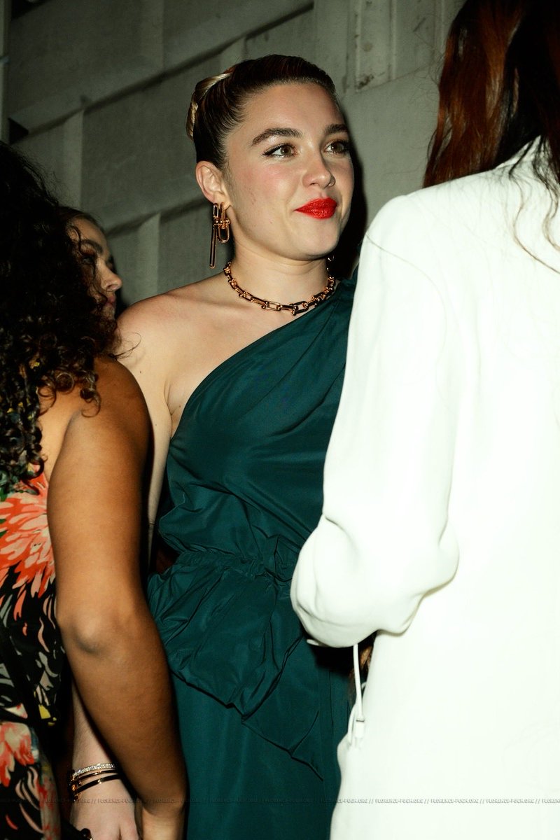 best of Florence Pugh on Twitter: "Florence Pugh at the British Vogue