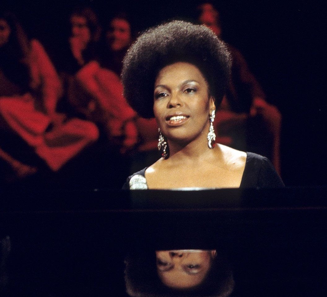 Happy 86th birthday to the legend who is Roberta Flack   What\s your favourite track by  