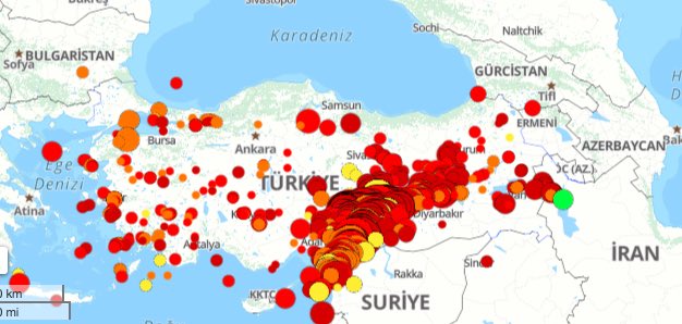 6 Şubat’ta deprem olduğundan beri, Doğu Anadolu Kırığı,Malatya Kırığı, Arap Kalkanı, Ölü Deniz Kırığı gergin. Yapılar iyi olmadıkça dikkatli olun demenin bir anlamı yok. Önlem olarak boynunuzda düdük, yanınızda pet şişe su alarak yatın.Bir an önce yapınızın davranışına baktırın.