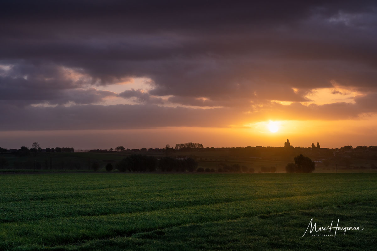 Marc_Haegeman's tweet photo. Visiting Messines Ridge, the June 1917 battleground #messinesridge #lestweforget #mesen #wijtschate #heuvelland #YpresSalient @cwgc @battlefieldsexp @GreatWarDigital @TrenchTrotter @sonybelgie @sommecourt @Britwarmemorial https://t.co/UZJODqGaF0
