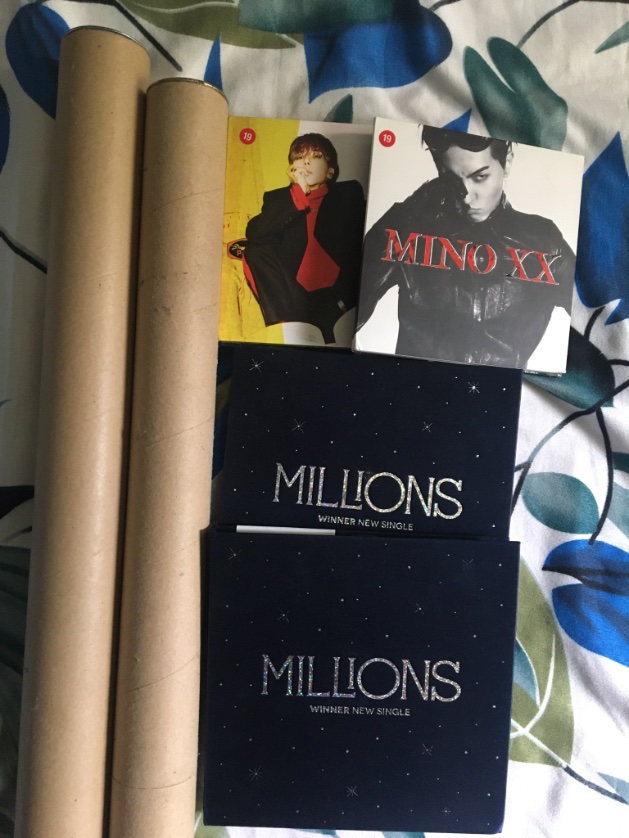 Hooneaaa's tweet photo. IM SELLING THIS ALBUMS GUYS TAKE ALL 

MILLION ALBUMS -WITHOUT PC BUT WITH POSTER

MINO ALBUMS WITH PC AND 2 POSTERS

DM ME FOR PRICE

#Winner #ph https://t.co/dJXwPQgg9t