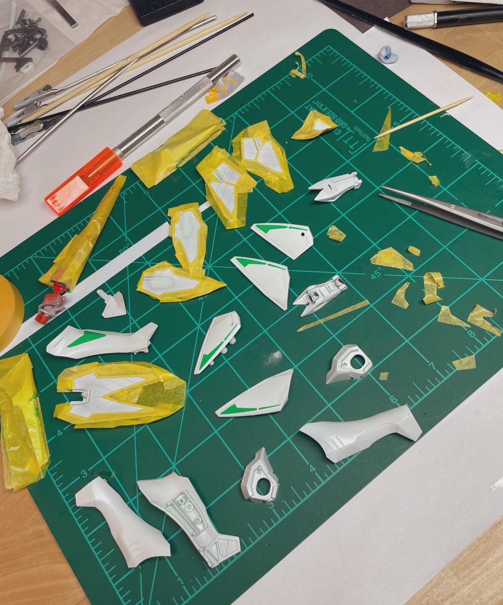 galexart's tweet image. Making good progress on the Wave Engage SR3 1/144 エンゲージSR3 Masking is tedious but rewarding. #fivestarstories #mamorunagano #ファイブスター物語 #modelkit #エンゲージSR3