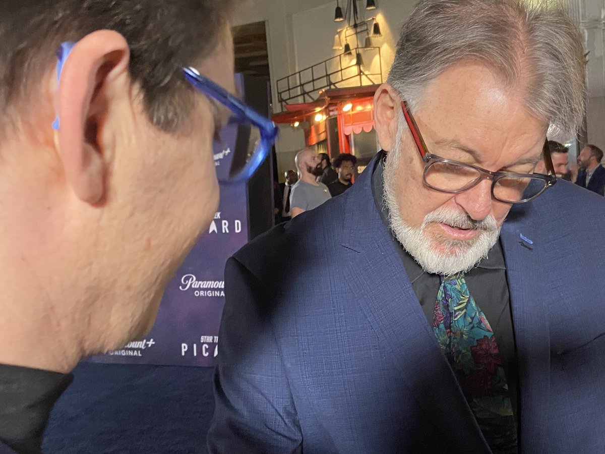 DrJosh's tweet photo. Monday was a landmark birthday for me, and tonight @paramountplus allowed me to make an epic capstone to celebrations by attending the @StarTrek Picard premiere at @ChineseTheatres. https://t.co/6vjMGbqLN7