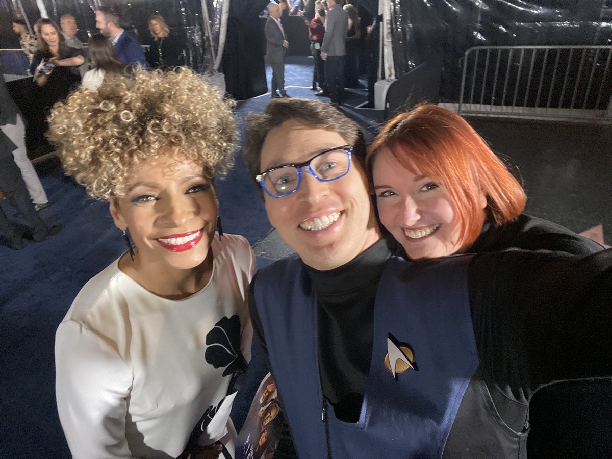 DrJosh's tweet photo. Besides @StarTrekOnPPlus being amazing (no spoilers), it was soooo cool meeting many of my TNG heroes and much of the new Picard cast! 🖖 https://t.co/n5Ys14N5Ez